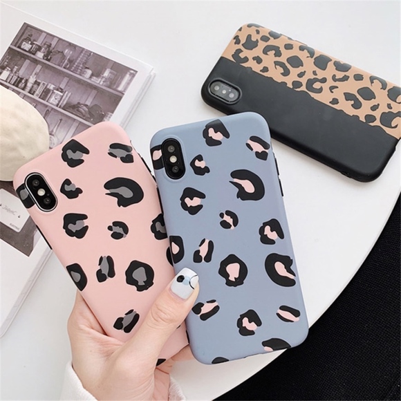 Half Black and Cheetah Print iPhone X Case - Picture 4 of 5